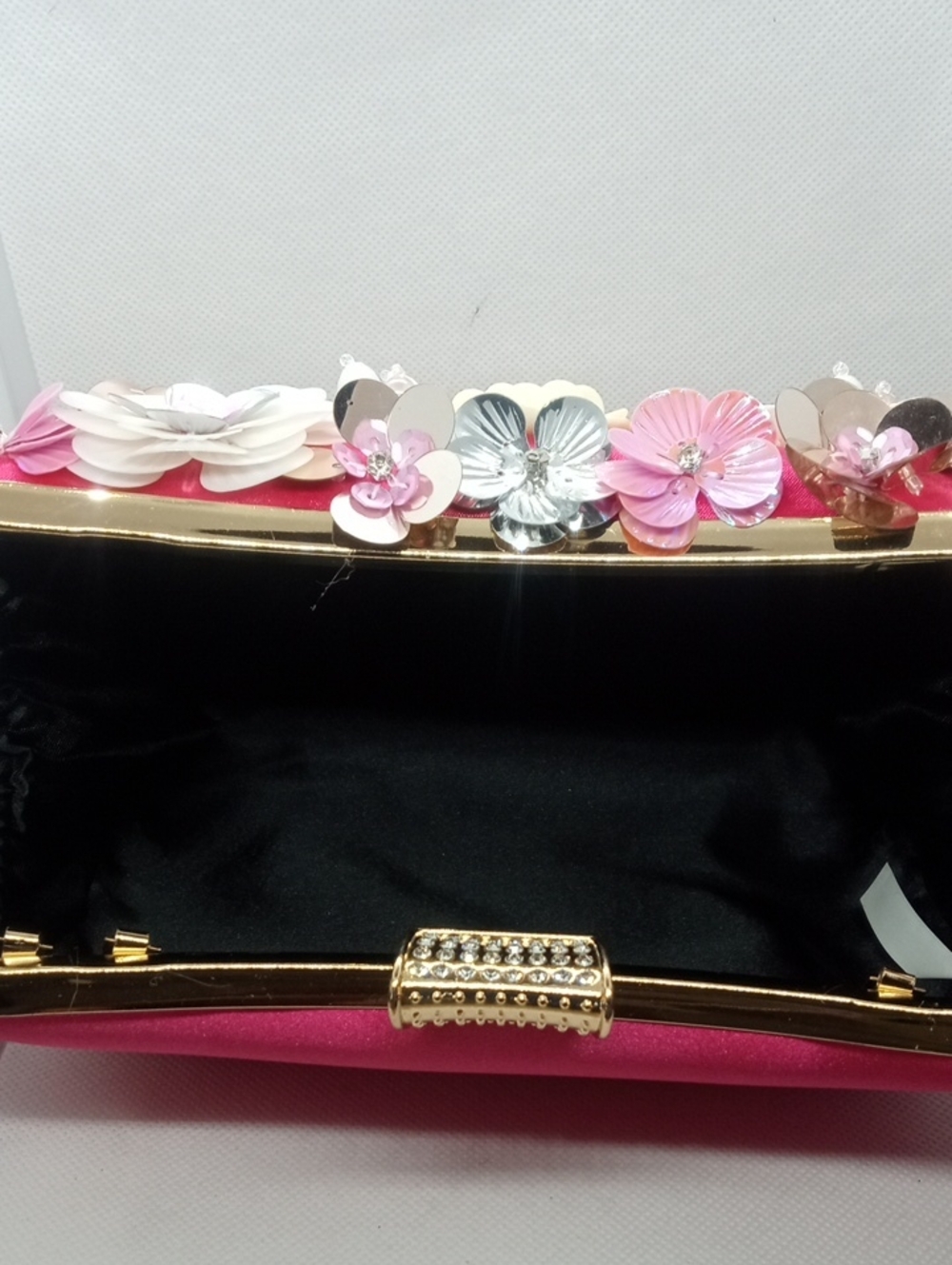 FUSCHIA SATIN FLORAL BEAD BAG - Picture 9 of 10